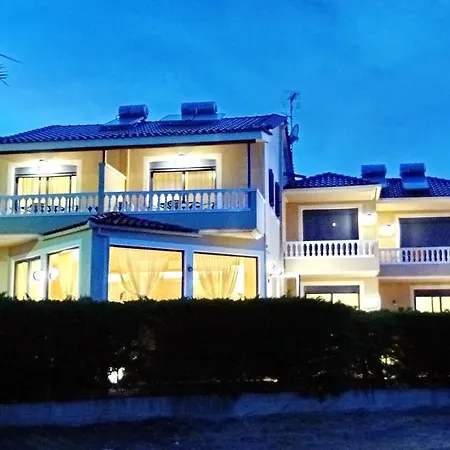 Ammos Boutique Hotel 3*